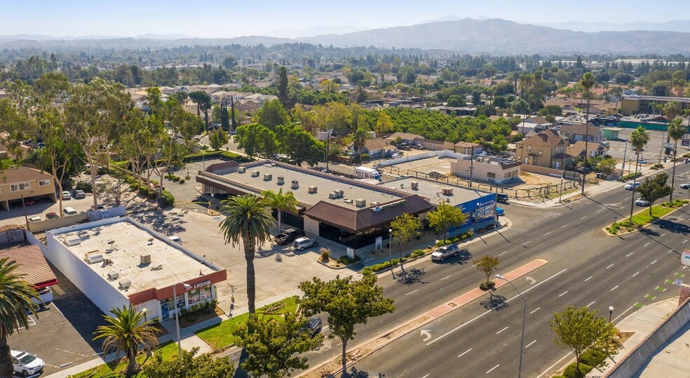 Primary Photo Of 9758 Magnolia Ave, Riverside Unknown For Lease