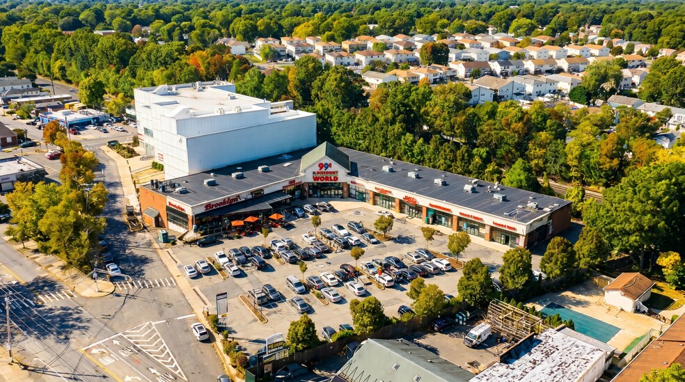 More Photos Of 4255-4285 Amboy Rd, Staten Island General Retail For Lease