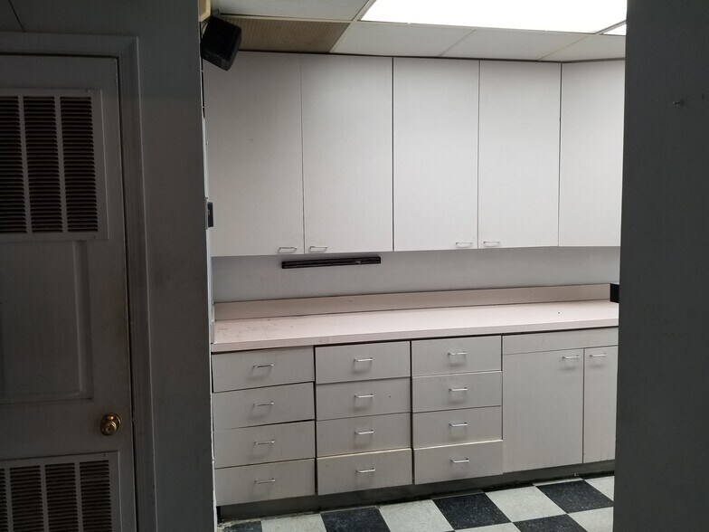 More Photos Of 4700 Stamp Rd, Marlow Heights General Retail For Lease