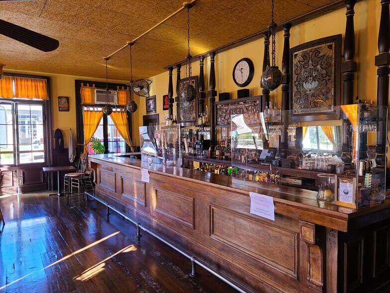 8304 Main St, Mokelumne Hill, CA 95245 Hotel For Sale