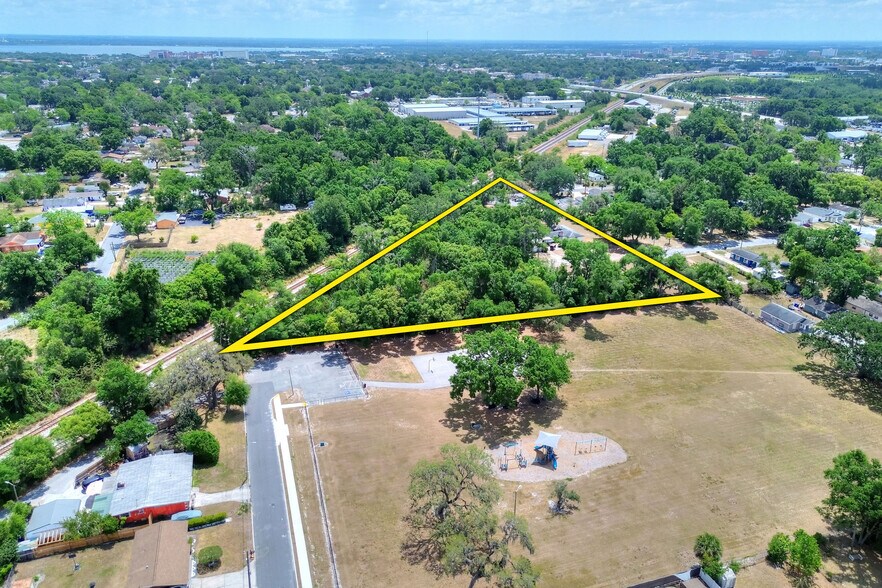 More Photos Of 1205 Neville Ave, Lakeland Land For Sale