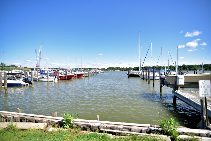 More Photos Of 12364 Neale Sound Dr, Cobb Island Marina For Sale