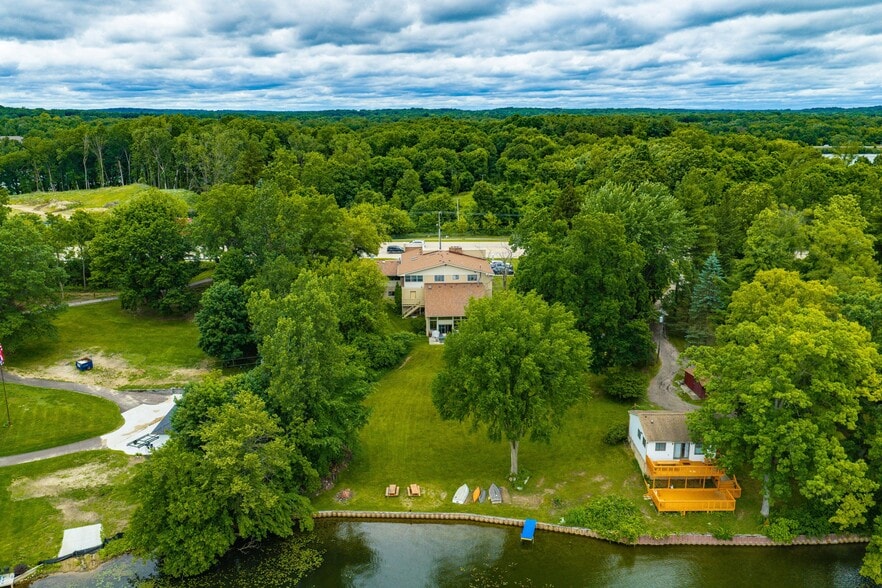More Photos Of 11032 Grand River Rd, Brighton Office Residential For Sale