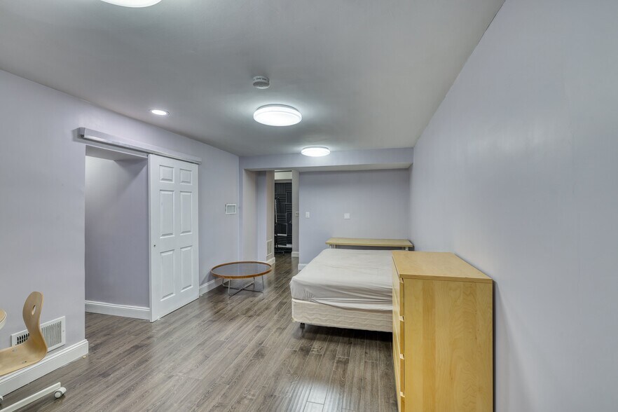 More Photos Of 10 Old Mamaroneck Rd, White Plains Office For Sale