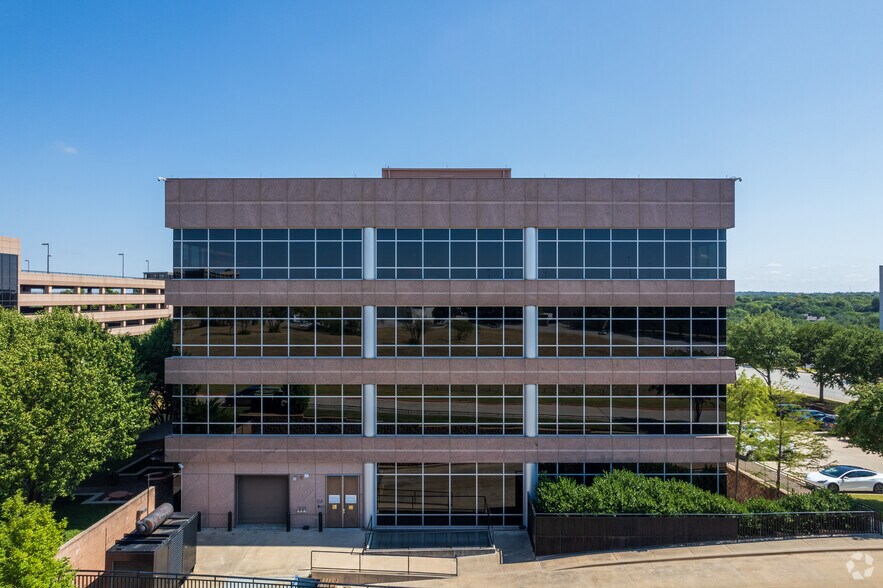 More Photos Of 4800 Overton Dr, Fort Worth Office For Lease