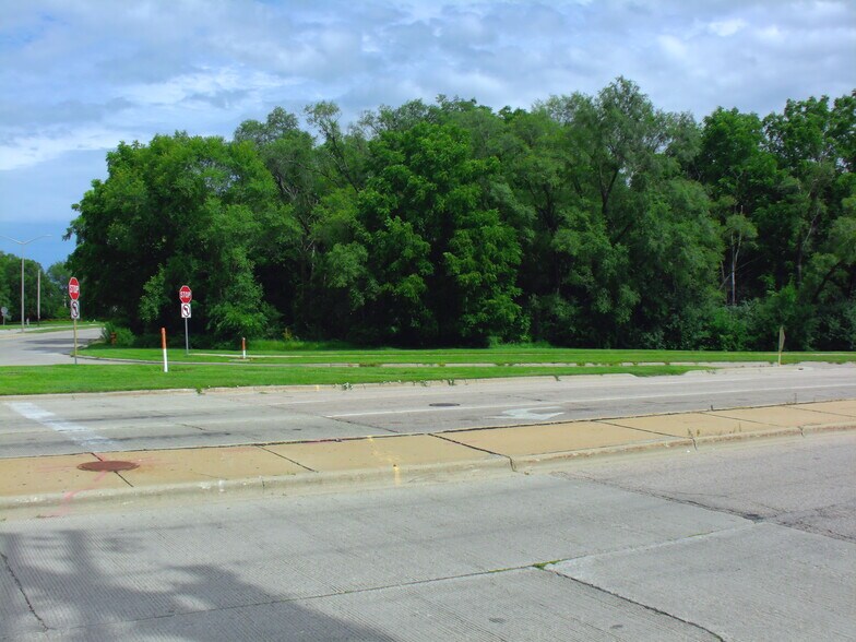 More Photos Of 1600 Humes Rd, Janesville Land For Sale