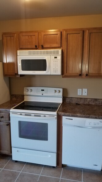 More Photos Of 156 Delmar Ln, Newport News Apartments For Sale