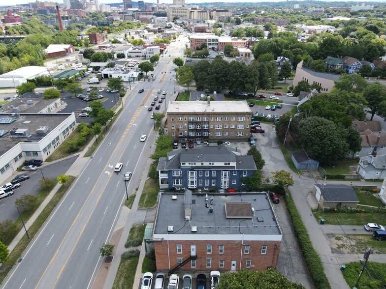 More Photos Of 189 Lake Ave, Rochester Apartments For Sale
