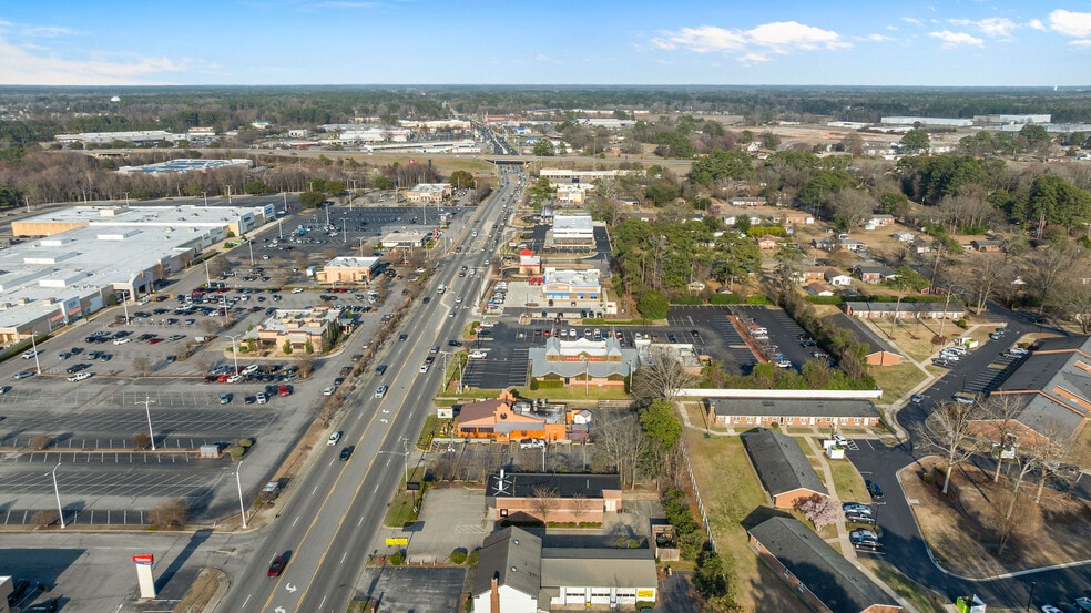 More Photos Of 514 N Berkeley Blvd, Goldsboro Freestanding For Lease