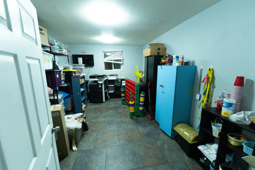 More Photos Of 631 12th St, Imperial Beach Religious Facility For Lease