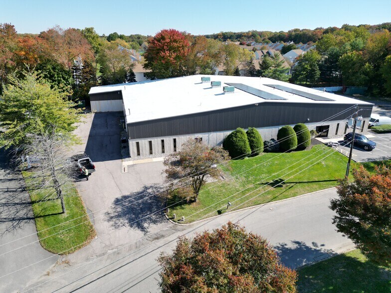 More Photos Of 70 Cathy Ln, Burlington Warehouse For Lease