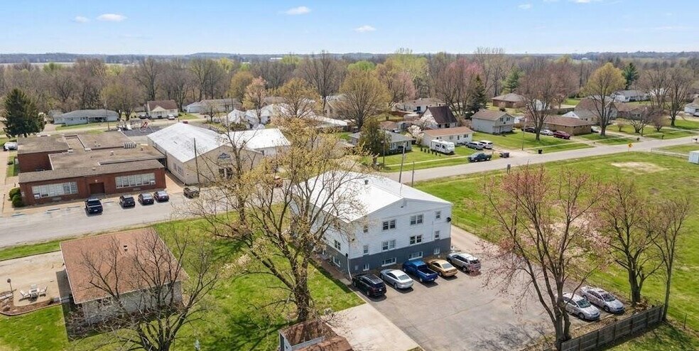 More Photos Of 522 N Main St, Hanna City Apartments For Sale