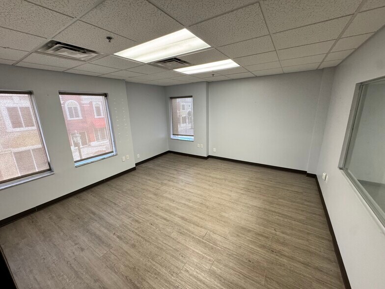 More Photos Of 2151 Consulate Dr, Orlando Loft Creative Space For Lease