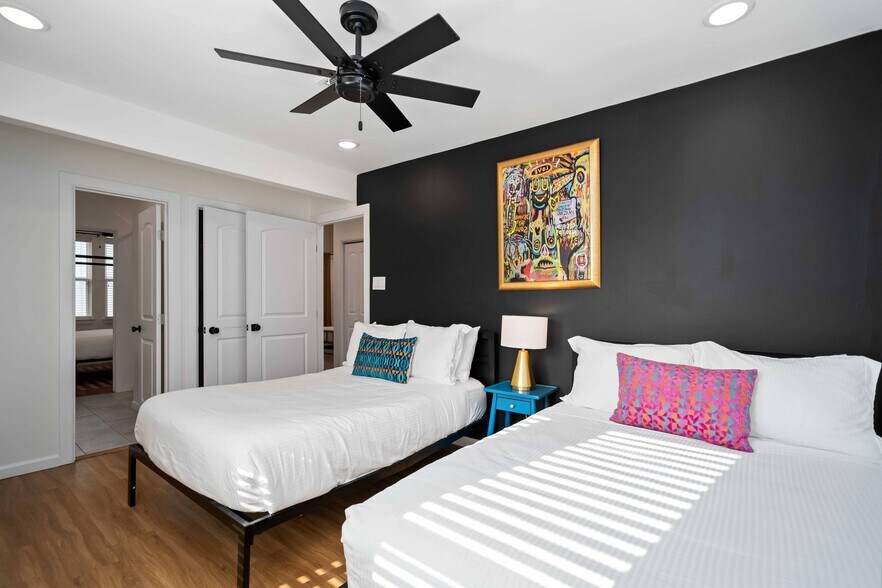 More Photos Of 2806 Rosewood St, Houston Multifamily For Sale