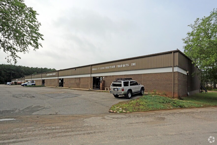 More Photos Of 3020-3056 Barrow Dr, Raleigh Warehouse For Lease