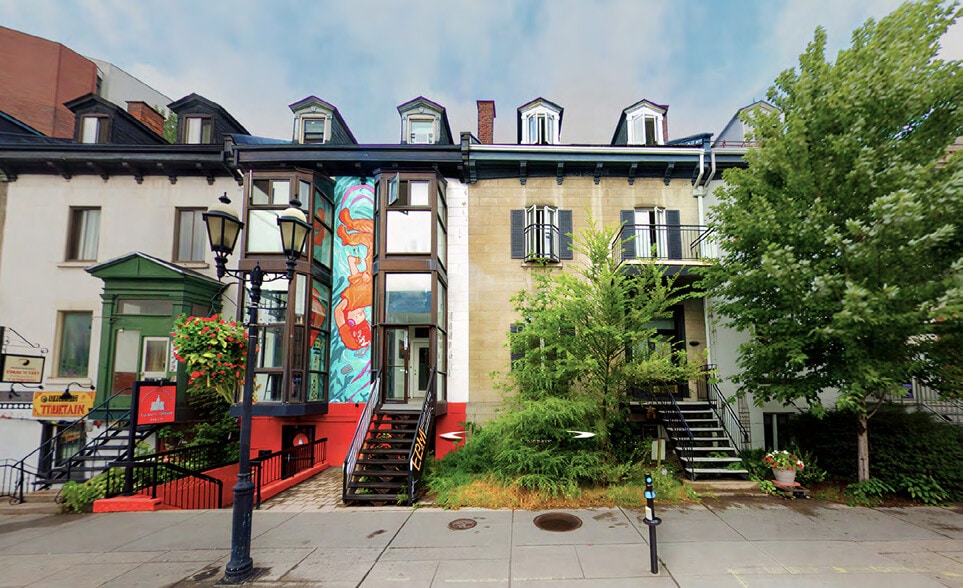 Primary Photo Of , Montréal General Retail For Sale