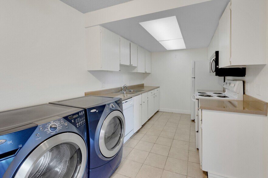 More Photos Of 6087 Wadsworth Blvd, Arvada Apartments For Sale