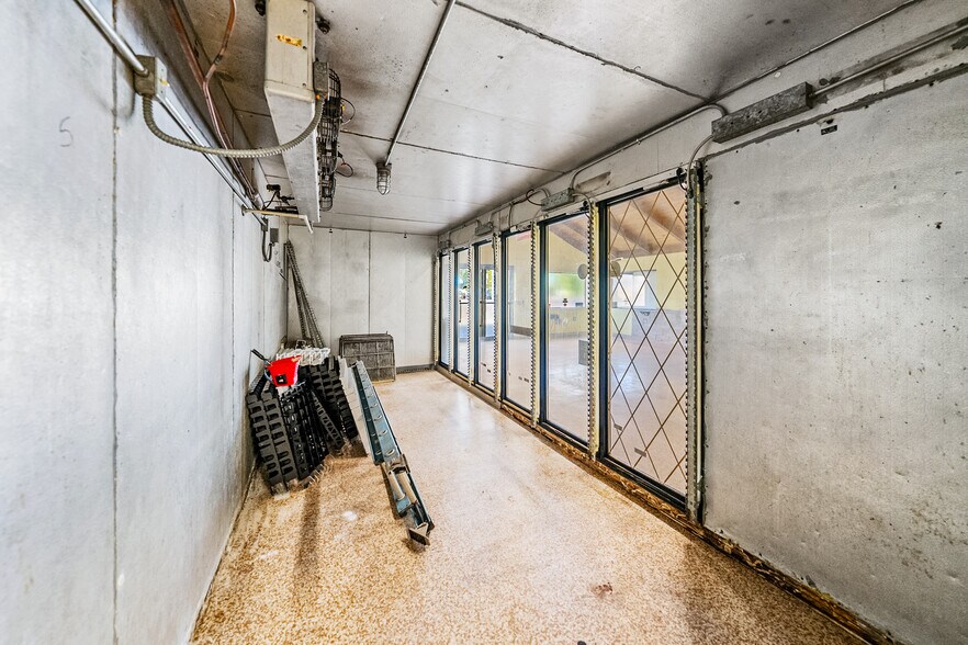 More Photos Of 21823 Highway 62, Shady Cove Storefront For Lease