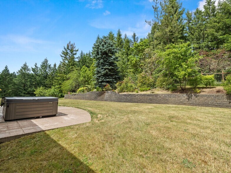 More Photos Of 115 NW Harmony Ln, Corvallis Specialty For Sale
