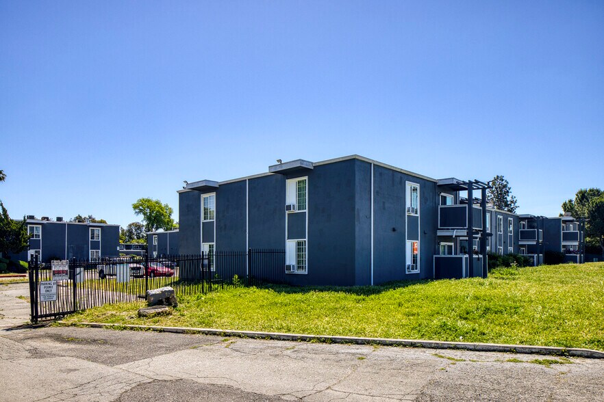 More Photos Of 6267 Martin Luther King Jr Blvd, Sacramento Apartments For Sale