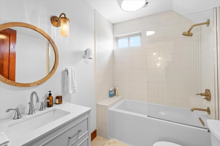 More Photos Of 139 SW I St, Grants Pass Specialty For Sale