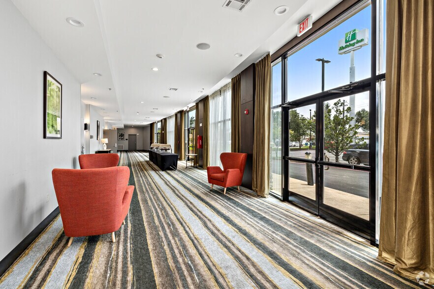 More Photos Of 3630 Springhill Memorial Dr S, Mobile Hotel For Sale