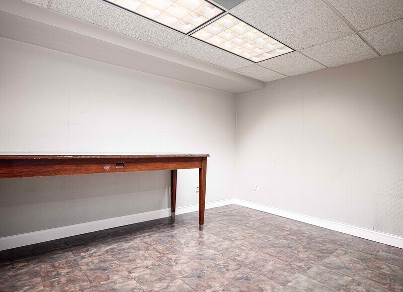 More Photos Of 18 S Main St, Bel Air Office Residential For Lease