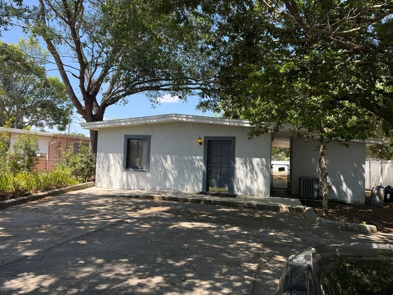 More Photos Of 5020 Goddard Ave, Orlando Office For Sale