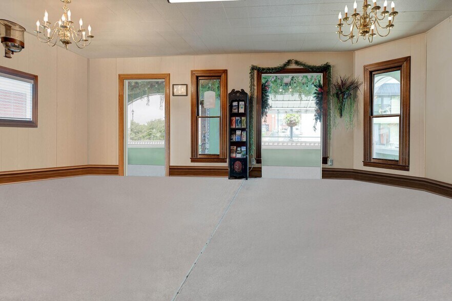 More Photos Of 134 E Main St, Morehead General Retail For Sale