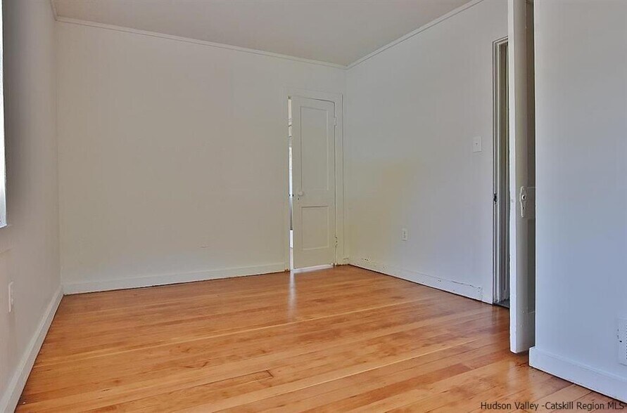 More Photos Of 235 Main St, New Paltz Apartments For Sale