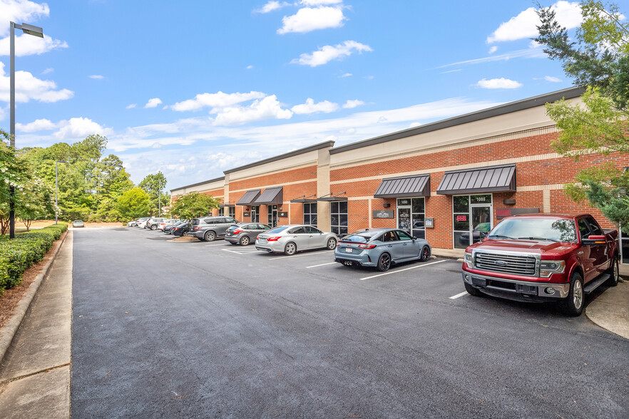 More Photos Of 1088-1100 Classic Rd, Apex Flex For Lease