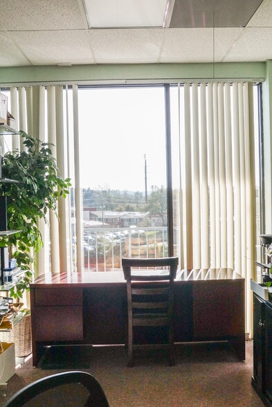 More Photos Of 4052-4068 Mother Lode Dr, Shingle Springs Unknown For Lease