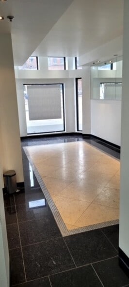 More Photos Of 2310 Rue Guy, Montréal Apartments For Lease