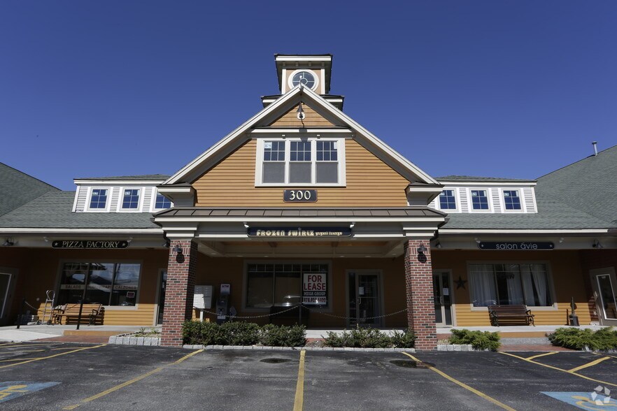 More Photos Of 300 Newburyport Tpke, Rowley Freestanding For Lease