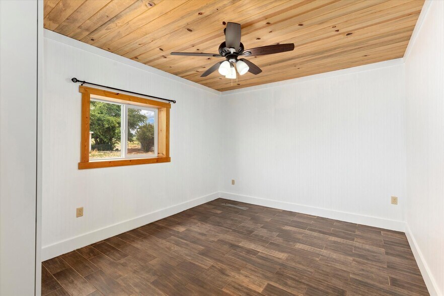 More Photos Of 7522 County Road 151, Salida Industrial For Sale