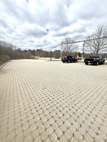 More Photos Of 155 Lafayette Rd, North Hampton Medical For Lease