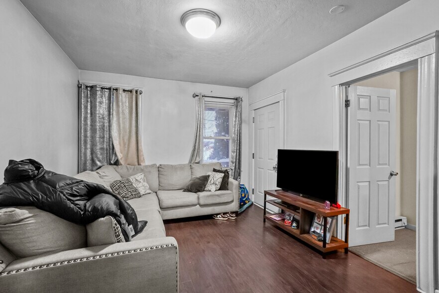 More Photos Of 47 Mary St, Pawtucket Apartments For Sale