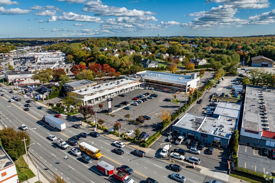 Primary Photo Of 1870 E Jericho Tpke, Huntington General Retail For Lease