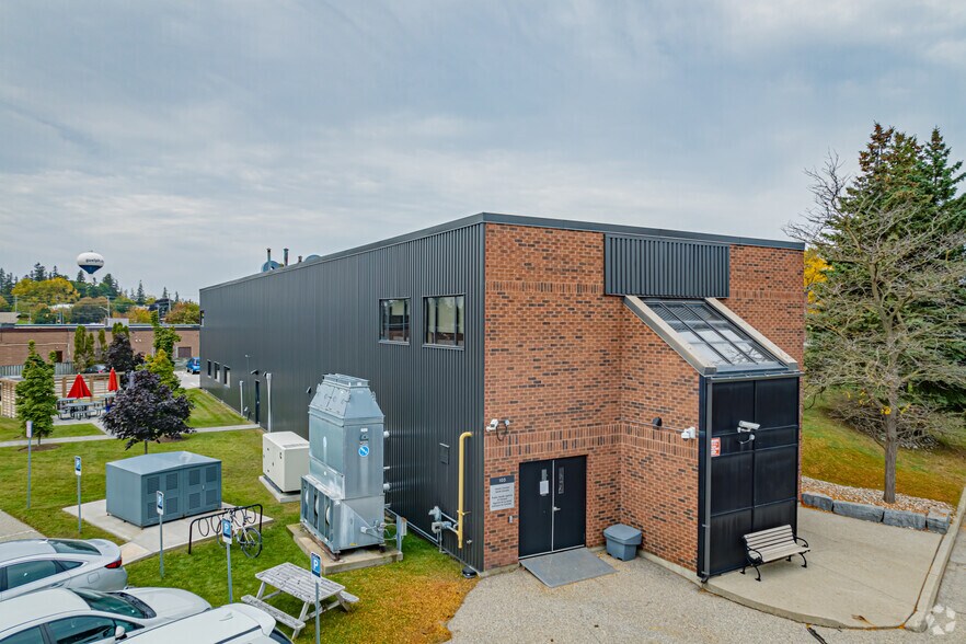 More Photos Of 370 Speedvale Ave W, Guelph Office For Lease