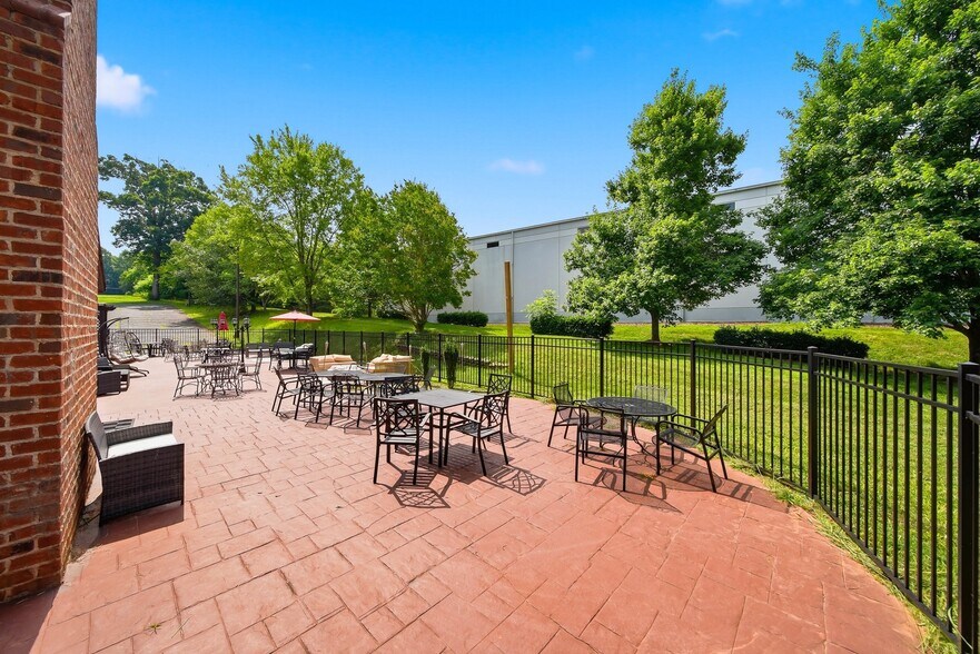 More Photos Of 2289 Saint Paul's Church Rd, Newton Restaurant For Sale