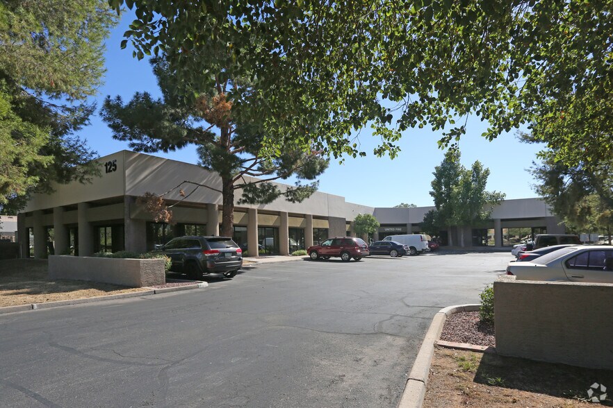 More Photos Of 6105 S Ash Ave, Tempe Unknown For Lease