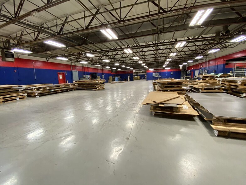 More Photos Of 1020 2nd Ave, Columbia Warehouse For Lease