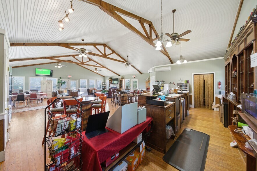 More Photos Of 1650 Dusty Rd, Newberry Winery Vineyard For Sale