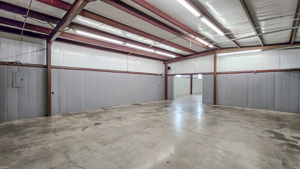 More Photos Of 14405 US Highway 72, Athens Warehouse For Sale