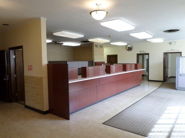 More Photos Of 920 Oak St, Scranton Medical For Sale