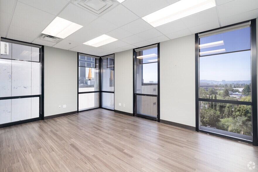 More Photos Of 6404 Wilshire Blvd, Los Angeles Medical For Lease