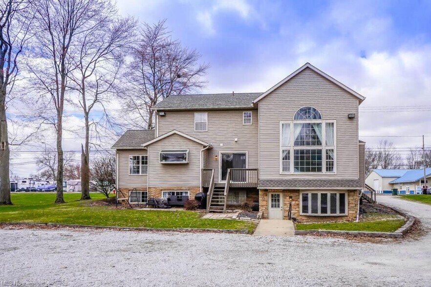 More Photos Of 11316 Cleveland Ave NW, Uniontown Office Residential For Sale