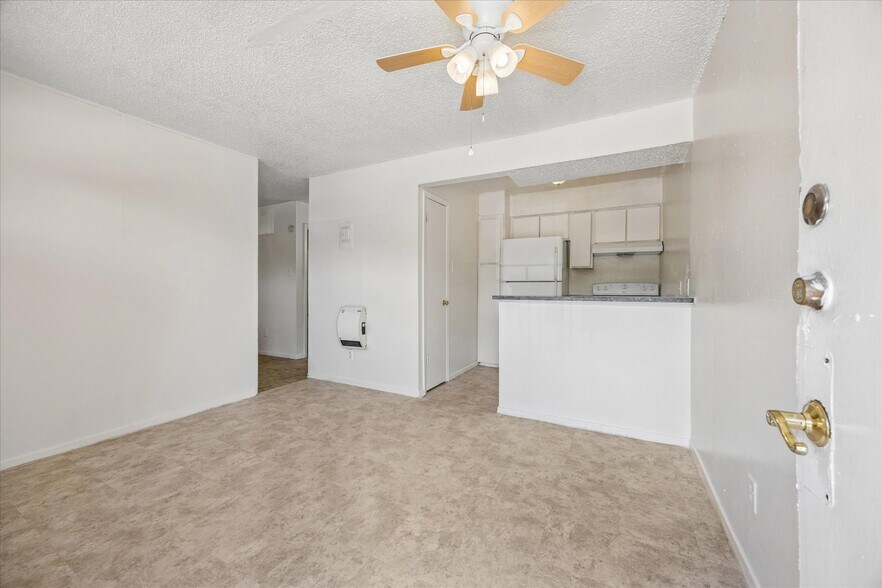More Photos Of 6300 Monsanto Dr, Austin Apartments For Sale