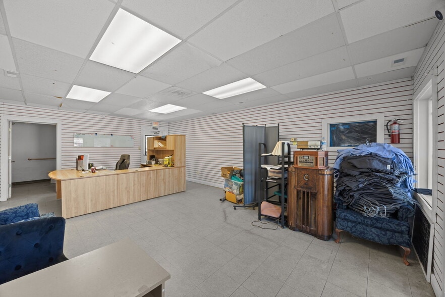 More Photos Of 508 E Main St, Havelock Carwash For Sale