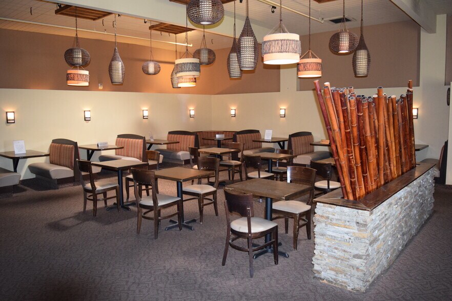 More Photos Of 5151 Montero Way, Petaluma Restaurant For Sale